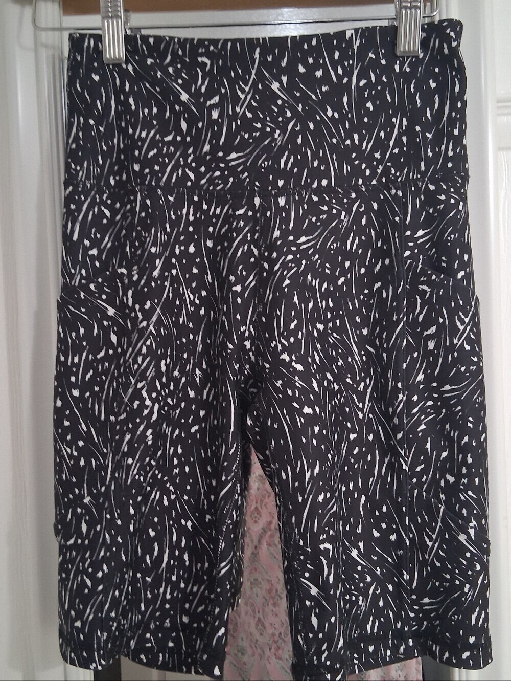 Marika Black & White Cycling Shorts    Size S